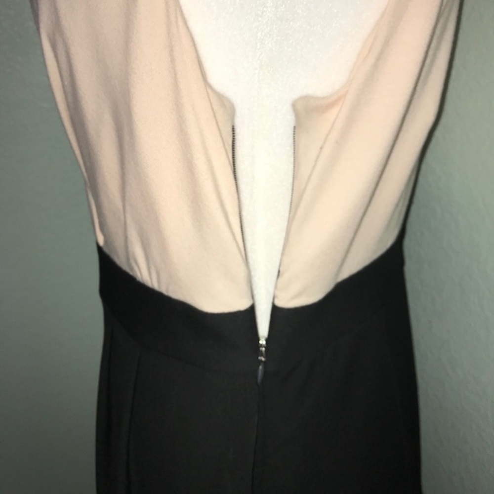 Express dress - Picture 4 of 7